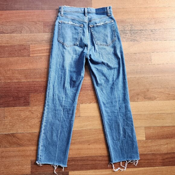 Abercrombie & Fitch "The Ankle Straight Ultra High Rise" Size 26/2 - Picture 13 of 15